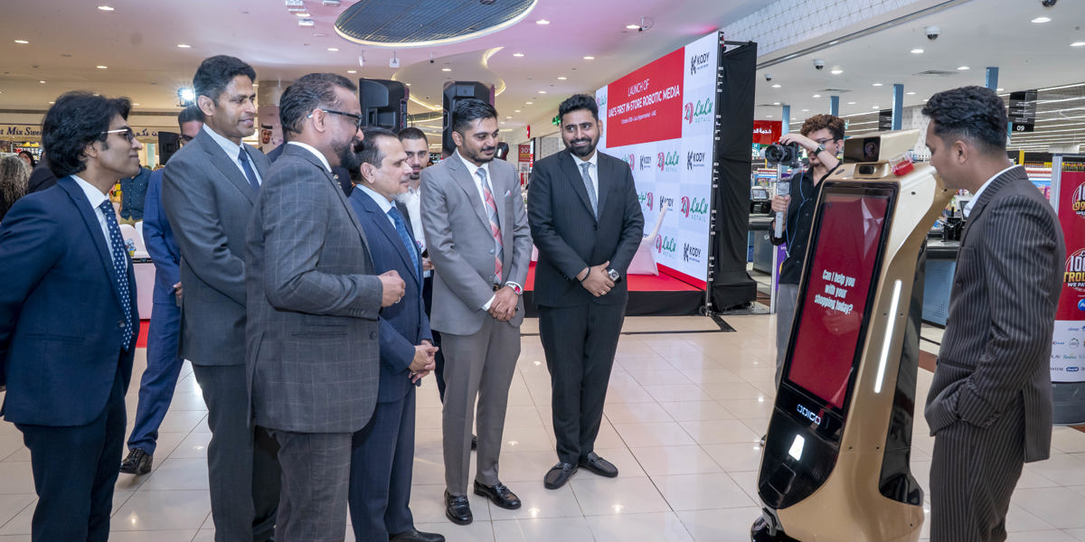 Lulu brings AI-powered robotic shopping experience to UAE stores